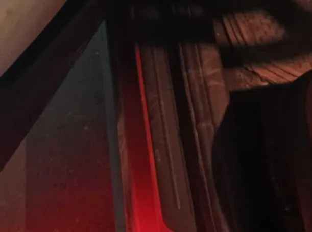 Car image 32