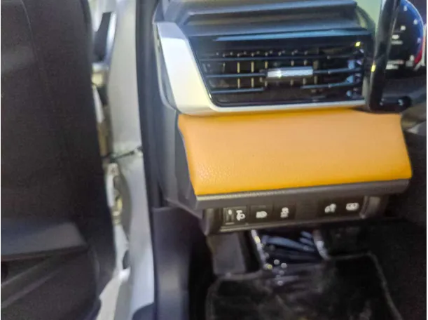Car image 31