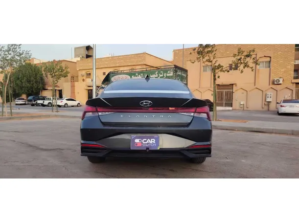 Car image 6