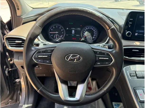 Car image 21