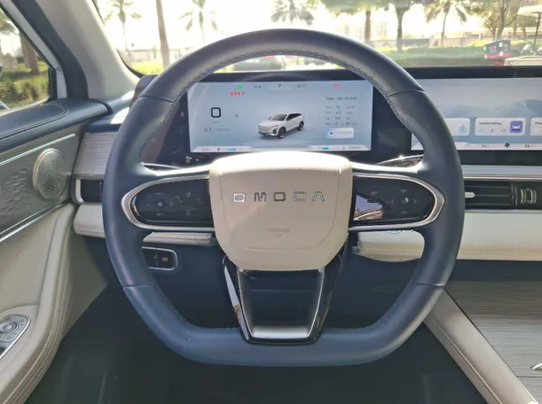Car image 17