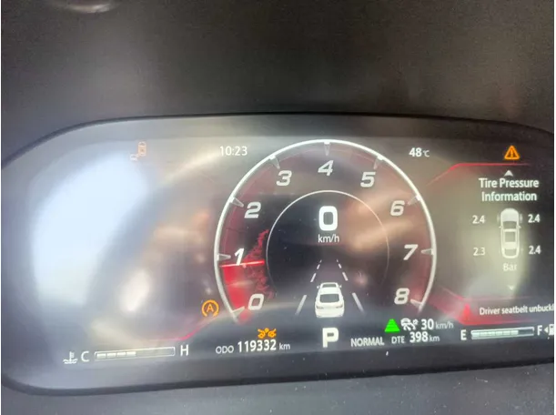 Car image 27