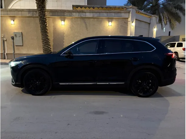 Car image 8