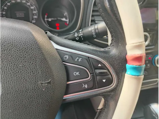 Car image 38