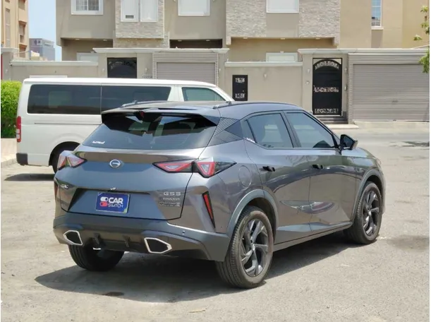 Car image 5
