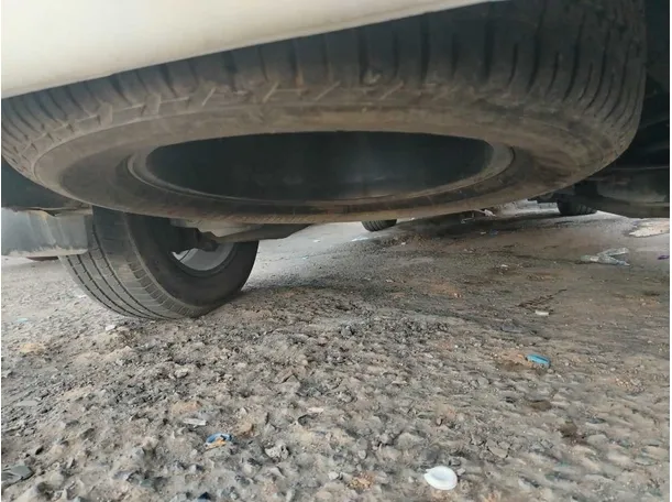 Car image 42