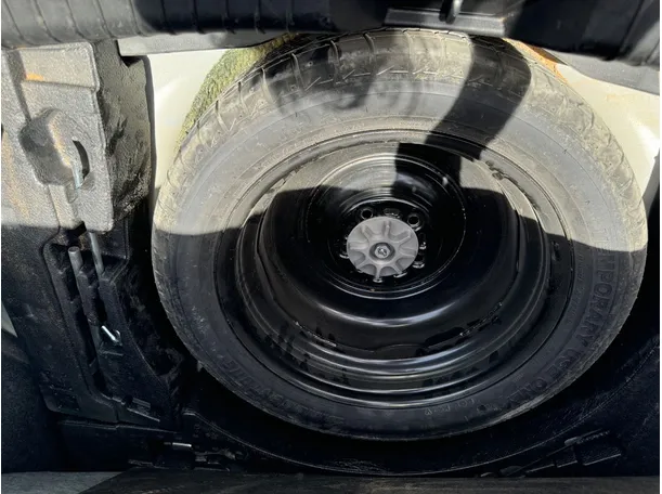 Car image 22