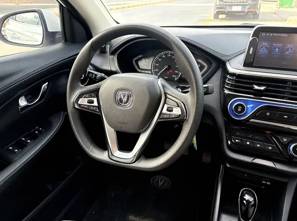 Car image 21