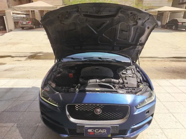 Car image 36