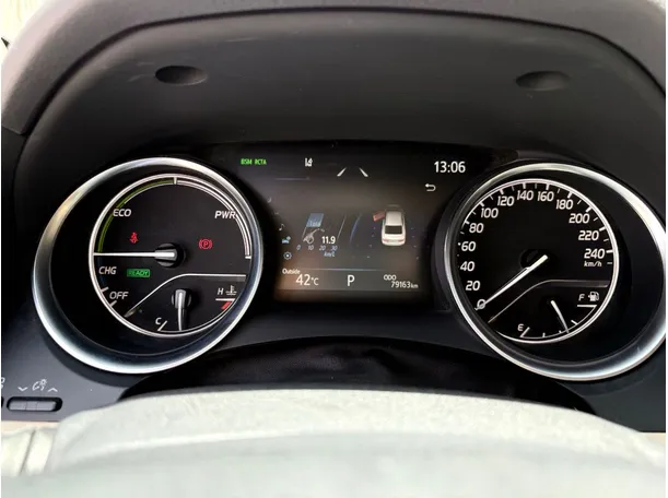 Car image 24