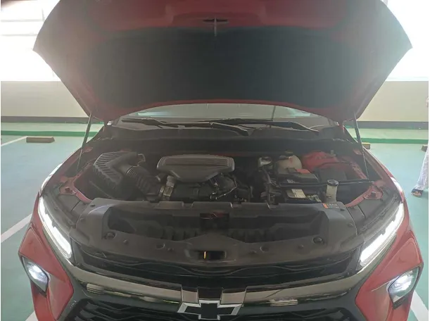 Car image 23