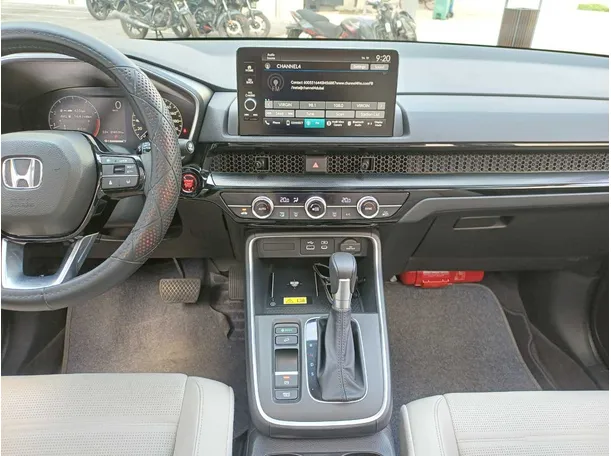 Car image 15