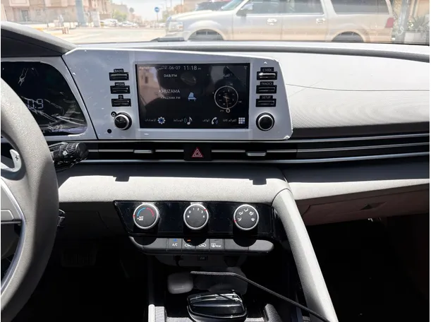 Car image 20
