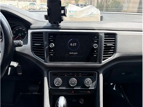 Car image 20