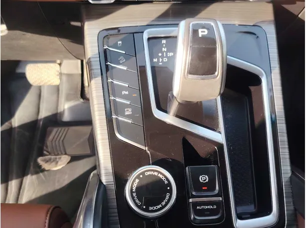 Car image 22