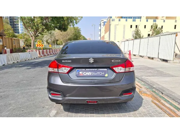 Car image 6