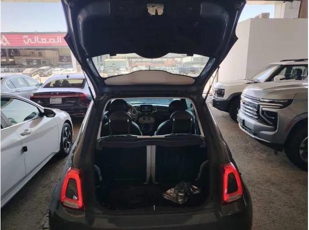 Car image 23