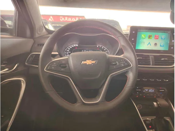Car image 25