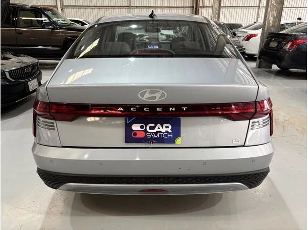 Car image 6