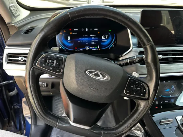 Car image 21