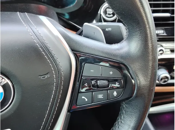 Car image 28
