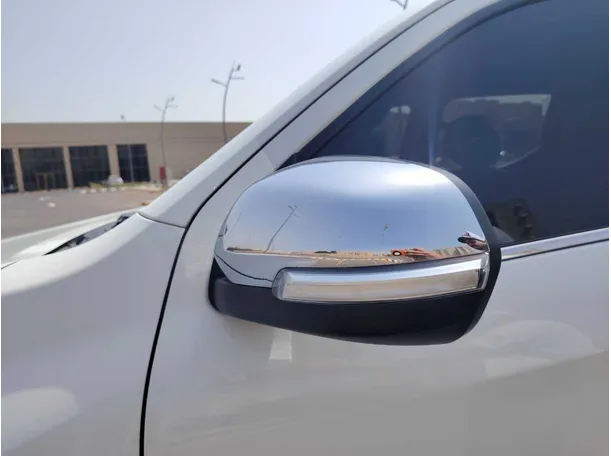 Car image 27