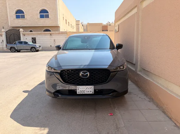 Car image 8