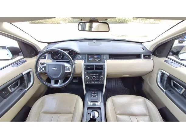 Car image 18