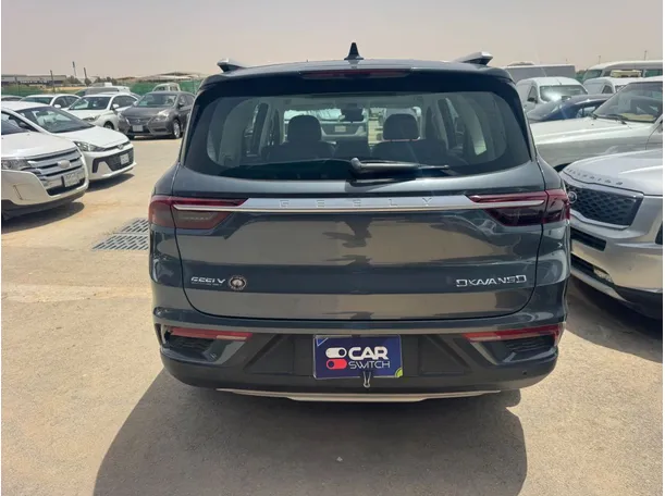 Car image 5