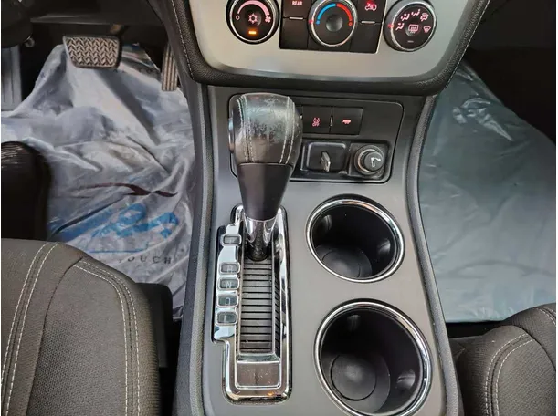 Car image 25