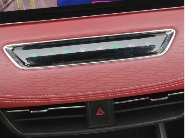 Car image 33