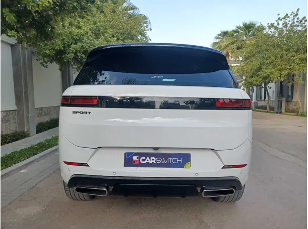 Car image 6