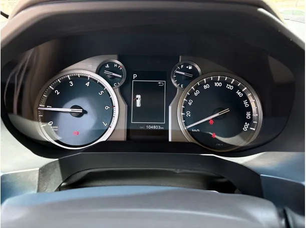 Car image 23
