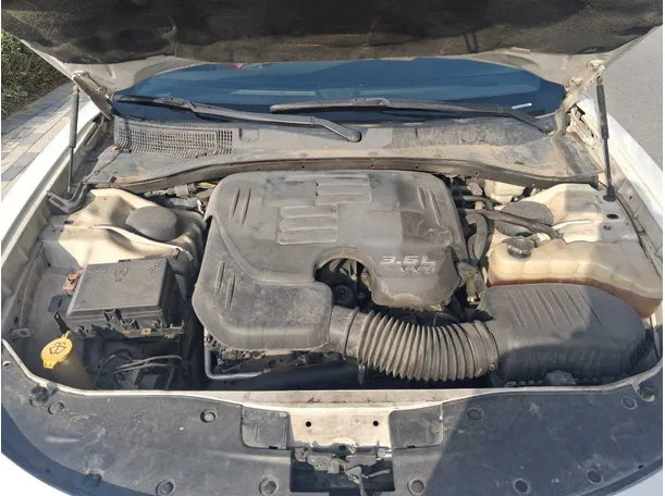 Car image 20