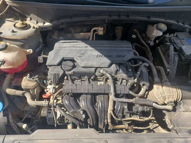 Car image 18