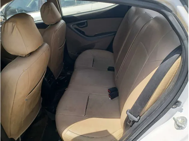 Car image 15