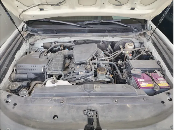 Car image 28