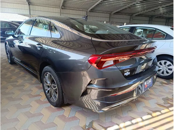 Car image 6