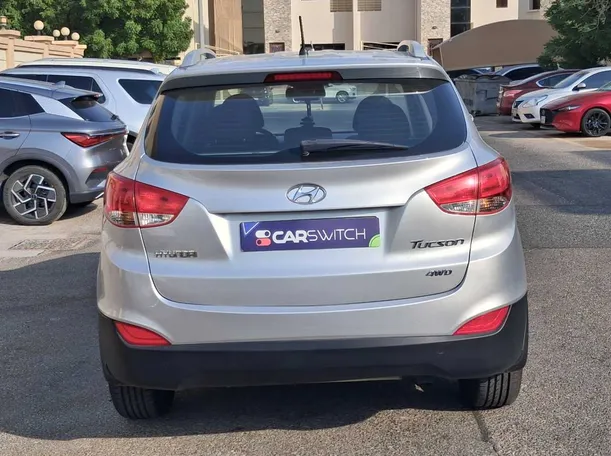 Car image 6