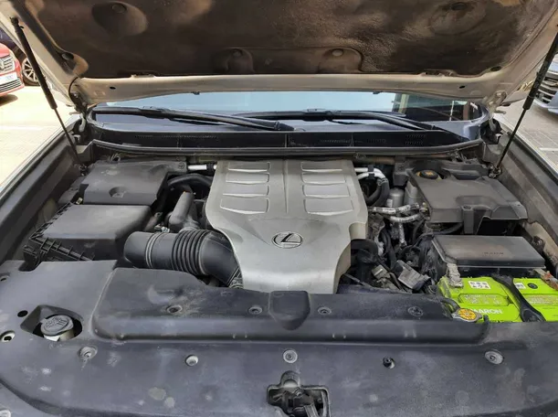 Car image 20