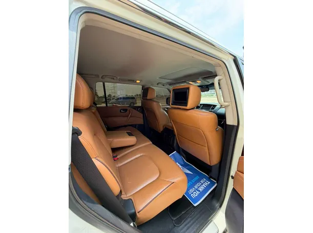Car image 28