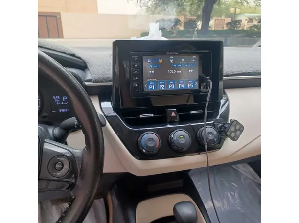 Car image 18