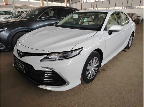 2023 تويوتا كامري في جدة