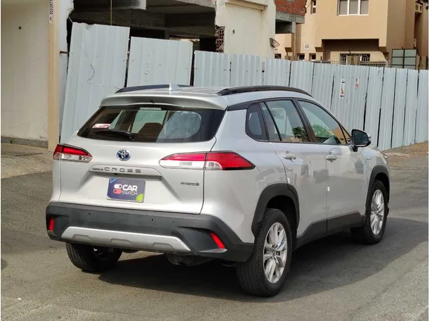Car image 5