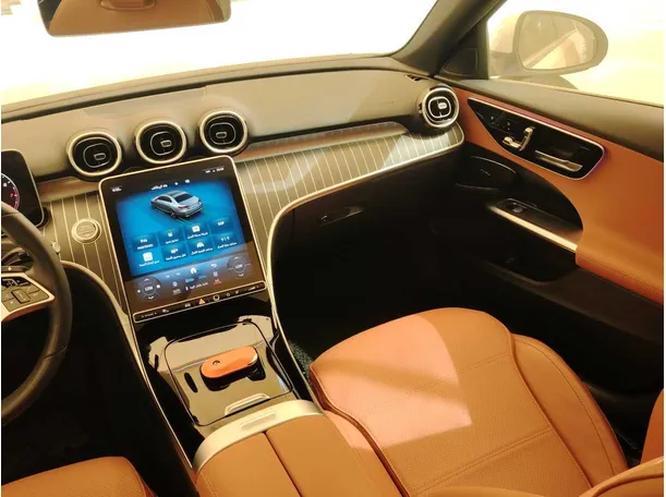 Car image 21