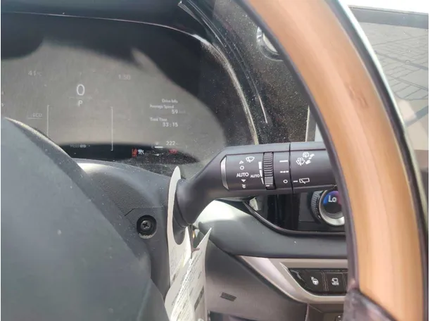 Car image 40