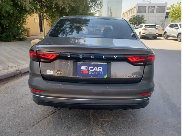 Car image 6