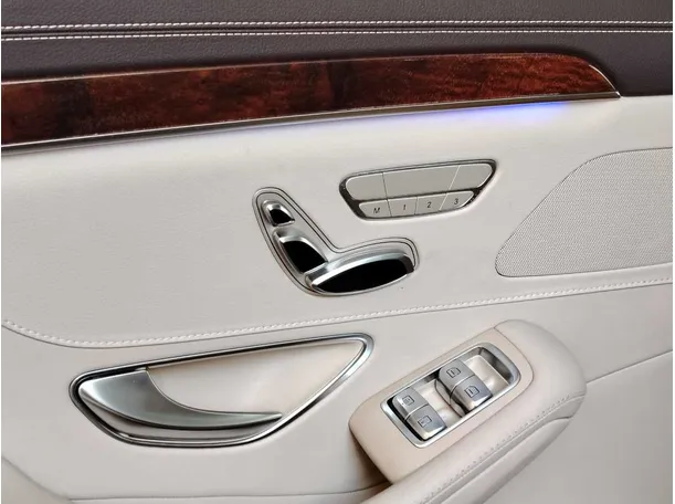 Car image 28