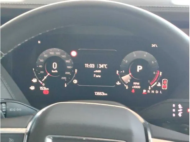 Car image 32