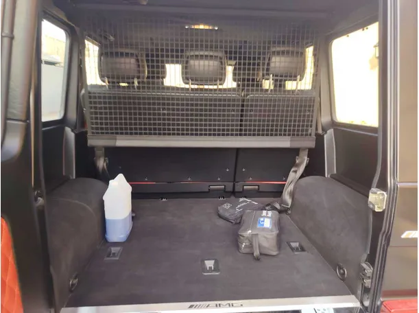 Car image 26
